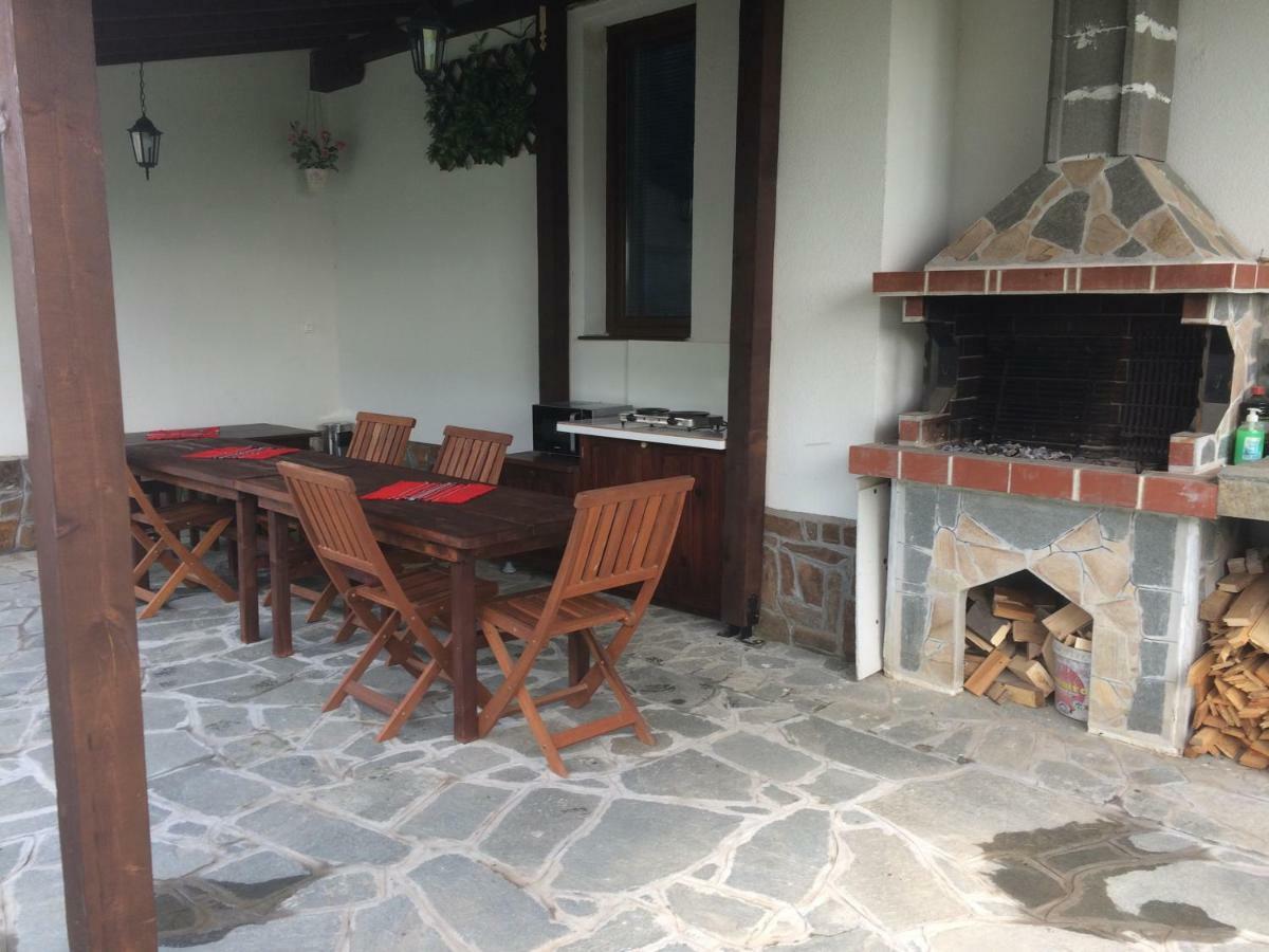 Guest House Hasiendata Pavel Banea Exterior foto